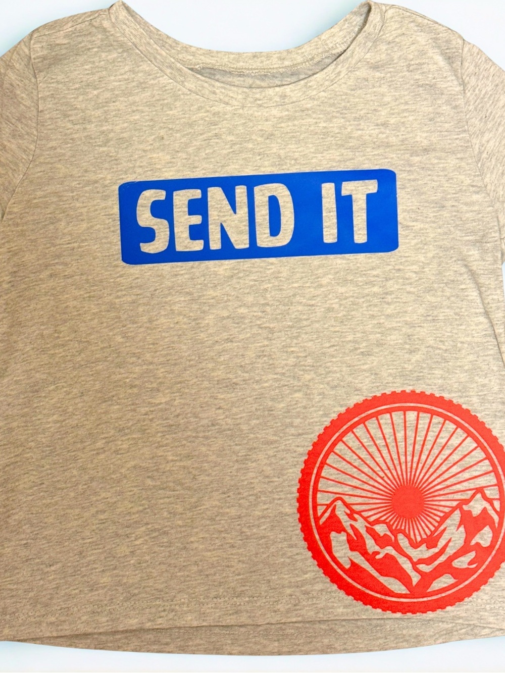 Grey 'SEND IT' Graphic Kids T-Shirt with Red Mountain Emblem